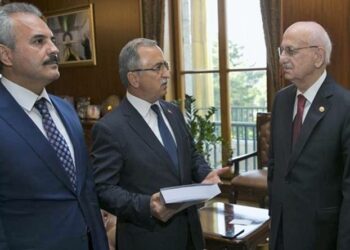 AKP’li Reşat Petek bile şaşkın! TBMM’nin hazırladığı 15 Temmuz raporu kayboldu