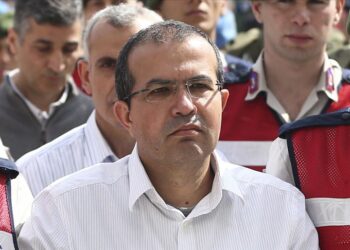 Partigöç: Emrim altındakilere işkence yapıldı, askerlerin eşini, annesini getirdiler
