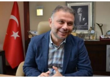 “15 dakika boyunca 400’ü aşkın hain üzerimize ateş açtı” diyen Belediye Başkanı da yalan söylemiş!