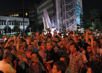 15 Temmuz öncesi Hollanda’dan uyarı: Türkiye’de kalabalık meydanlardan uzak durun
