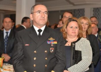 15 Temmuz’da yaşadıklarını anlatan Tuğamiral’den sonra eşi de konuştu: “Eşime birliğine dön emri veren de, vurulmasını emreden de aynı kişi”