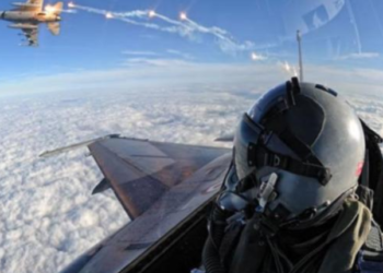 15 Temmuz’u bitiren pilotları da terör suçlamasıyla açığa aldılar