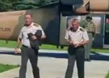 15 Temmuz’un kritik isminden ilginç ifade: ‘Akar, Erdoğan halka çağrı yapacak, TSK işi bitirecek, dedi’