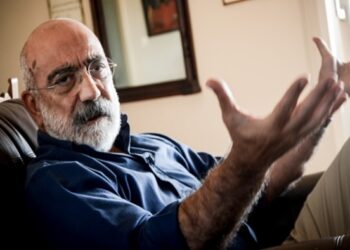 Ahmet Altan Erdoğan’ın açtığı davada savunma yaptı: Bir yargı her şey olabilir ama gülünç olamaz!