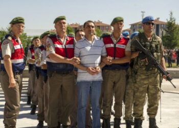 Ahmet Nesin: “Bu iddianameye göre 15 Temmuz’dan herkes beraat eder”