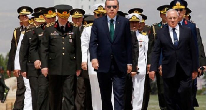 Ahmet Nesin: Türkiye’yi Erdoğan değil, Ergenekon-Balyoz koalisyonu yönetiyor