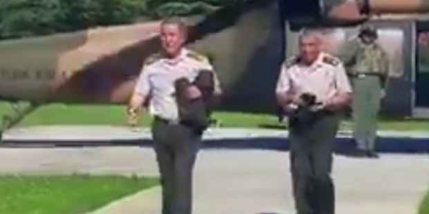 Ahmet Nesin’nden Akar’a flaş 15 Temmuz sorusu: Ergenekona dahil olmadığınız için mi Milli Savunma Bakanı yapıldınız?