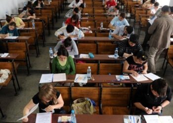 Cemaat bahanesiyle üniversitelerde yeni tasfiye girişimi: Savcı 20 bin akademisyeni şühpeli yaptı