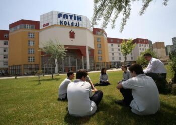 Cemaatin kaç okulu Ensar’a peşkeş çekildi?