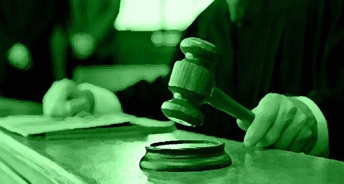 Darbe davasında karar: 1 yıl 10  ay hapis