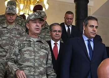 Darbe sanıkları Hakan Fidan’ı işaret etti!