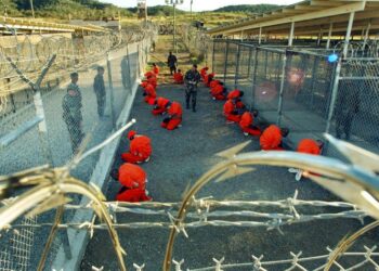 Erdoğan, Guantanamo kıyafetlerinin parasını sanık ve mahkumlara ödetecek