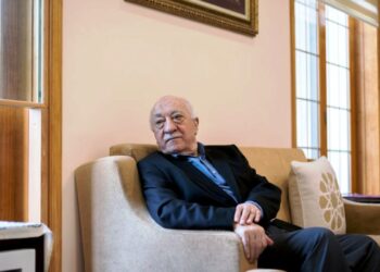Fethullah Gülen NPR’a konuştu: ‘O askerlerden biri arasaydı ‘cinayet işliyorsunuz’ derdim’