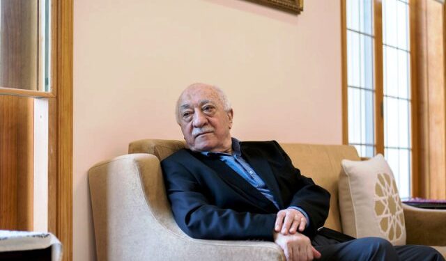 Fethullah Gülen NPR’a konuştu: ‘O askerlerden biri arasaydı ‘cinayet işliyorsunuz’ derdim’