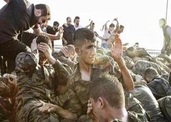 ‘Göstermelik darbede’ tutuklanan 32 er tahliye oldu