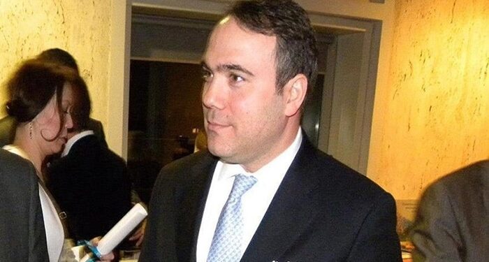 Gül ve Davutoğlu’nun Danışmanı Gürcan Balık önce tahliye edildi, sonra tekrar tutuklandı