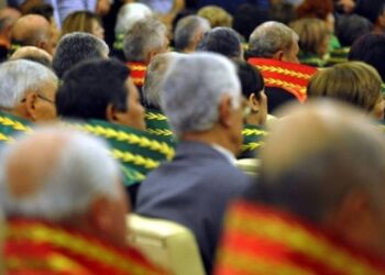 HSYK affetmedi! Rüşvetçi meslektaşını tutuklayan hakim, önce ihraç edildi, sonra tutuklandı