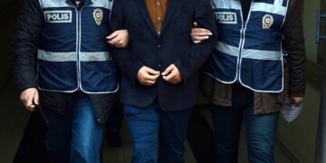 Hukuksuz operasyonların adresi bugün bankacılar oldu: 20 gözaltı kararı