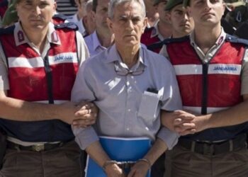 Orgeneral Akın Öztürk: Hulusi Akar, darbe gecesi rehin alınmadı