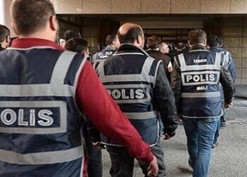 İki bakanlıkta operasyon: 142 gözaltı