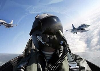Savaş pilotları da dahil 66 gözaltı