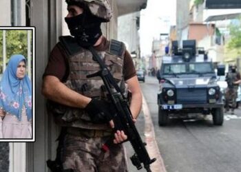 Türkiye’de zulmün fotoğrafı; Ev hanımlarına özel harekat polisleriyle ‘darbe’ operasyonu!