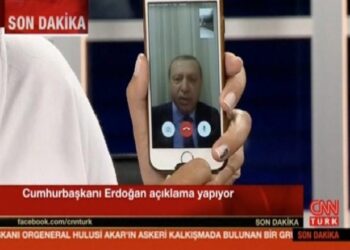 Yargıtay kararı: ’15 Temmuz tiyatro ve senaryo’ demek suç değil