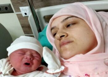 Yasemin öğretmen 3 günlük bebeği ile gözaltına alındı