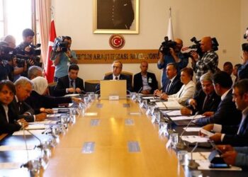 Cemaat haklı çıkar korkusuyla TBMM 15 Temmuz raporunu yayınlamamış!