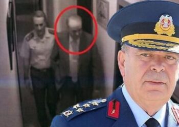 Köprüdeki hareketliliği öğrenen Abidin Ünal, “haydi düğüne devam edelim” demiş!