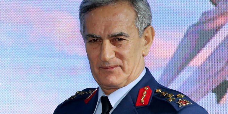 Akın Öztürk: 15 Temmuz önlenirdi ama 2 buçuk saat refleks göstermediler