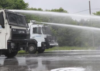 TOMA’ların deposuna su yerine benzin doldurun talimatı