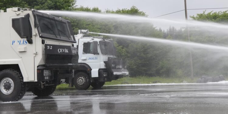 TOMA’ların deposuna su yerine benzin doldurun talimatı