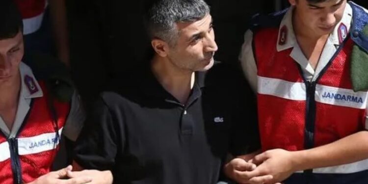 ”15 Temmuz’u Saray nasıl öğrendi? Bir numaralı şüpheli Hulusi Akar ve yakın ekibi”