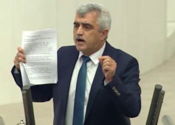 Meclis Başkanı Numan Kurtulmuş’a 15 Temmuz raporunun akıbetini sordu