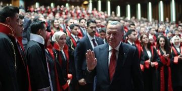 Hakim kumpası itiraf etti: Belki de olur, hem siz ne güne duruyorsunuz komutan